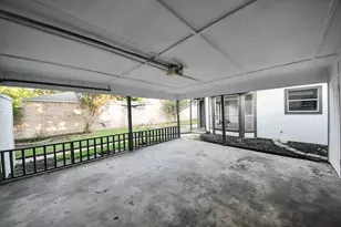 10915 Berry Tree Dr, Houston, TX 77064 - Photo 27