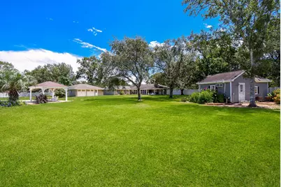 2101 Meadow Lane, El Campo, TX 77437 - Photo 49