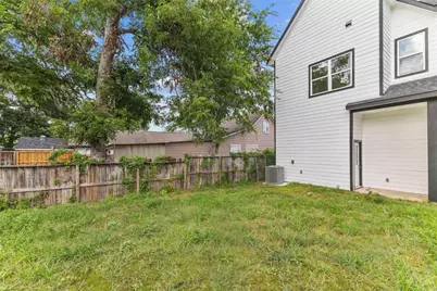 7805 Farnsworth Street #B, Houston, TX 77022 - Photo 25