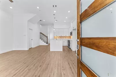 7805 Farnsworth Street #B, Houston, TX 77022 - Photo 3