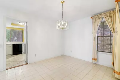 18502 Creekfield Court, Spring, TX 77379 - Photo 9