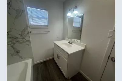 2302 35th Ave N, Texas City, TX 77590 - Photo 11