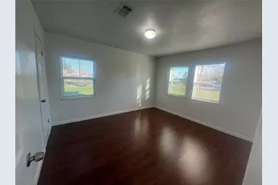 2302 35th Ave N, Texas City, TX 77590 - Photo 7