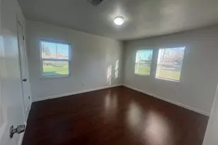 2302 35th Ave N, Texas City, TX 77590 - Photo 7