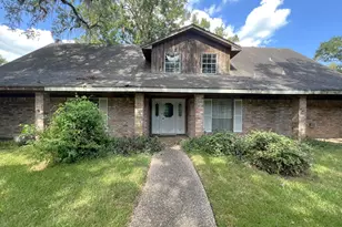 2323 Olympia Dr, West Columbia, TX 77486 - Photo 1