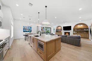 1030 Chamboard Ln, Houston, TX 77018 - Photo 17