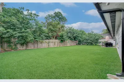 4123 Wuthering Heights Drive, Houston, TX 77045 - Photo 29