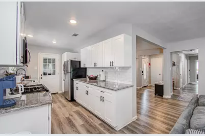 4123 Wuthering Heights Drive, Houston, TX 77045 - Photo 15