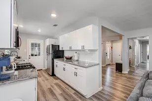 4123 Wuthering Heights Dr, Houston, TX 77045 - Photo 15