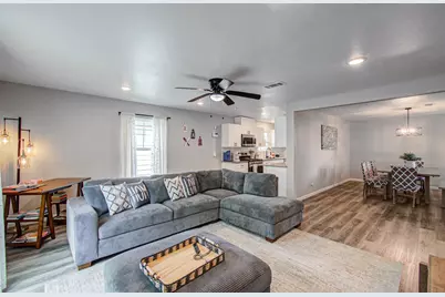 4123 Wuthering Heights Drive, Houston, TX 77045 - Photo 11