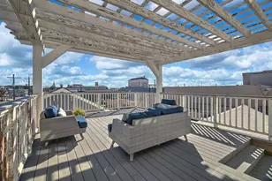 405 24th St, Galveston, TX 77550 - Photo 27