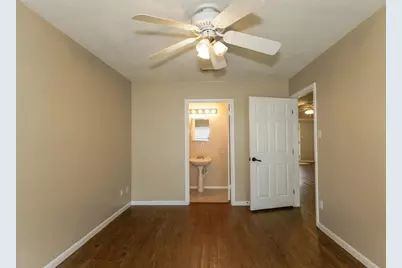 616 17th Avenue N, Texas City, TX 77590 - Photo 7