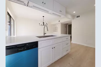 2590 Bering, Houston, TX 77057 - Photo 25