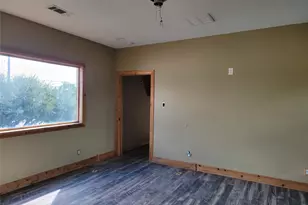 8136 N Main St, Houston, TX 77022 - Photo 11