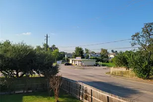 8136 N Main St, Houston, TX 77022 - Photo 3