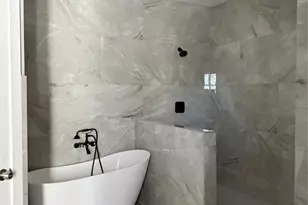 10119 Grover Ln, Houston, TX 77041 - Photo 3