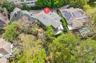 422 Pinewold Dr, Houston, TX 77056 - Photo 49