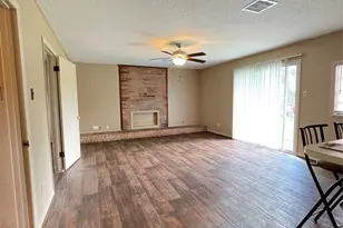 317 Evans St, Angleton, TX 77515 - Photo 11