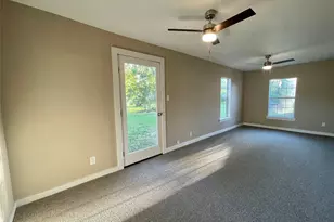 326 Circle Way St, Lake Jackson, TX 77566 - Photo 11