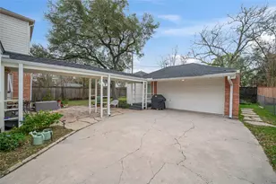 2229 Maroneal St, Houston, TX 77030 - Photo 35