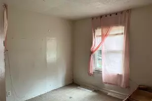 7326 Le Havre Rd, Houston, TX 77033 - Photo 5