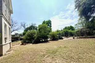 402 Cedar St, Hearne, TX 77859 - Photo 23