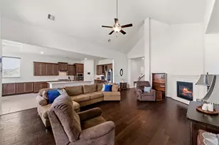 3211 Parker Dr, Pearland, TX 77584 - Photo 7