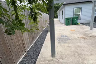 3234 Berry St, Houston, TX 77004 - Photo 37