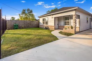 3234 Berry St, Houston, TX 77004 - Photo 3