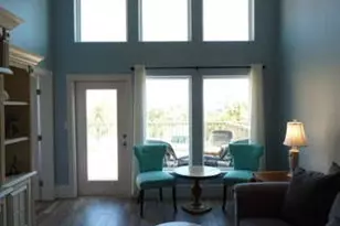 9520 Seawall Blvd, Galveston, TX 77554 - Photo 3