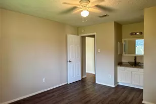 4206 Sequoia St, Baytown, TX 77521 - Photo 13