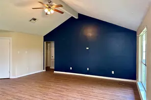 4206 Sequoia St, Baytown, TX 77521 - Photo 3