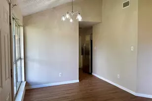 4206 Sequoia St, Baytown, TX 77521 - Photo 9