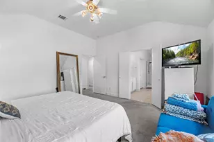 823 E 36th St, Houston, TX 77022 - Photo 13