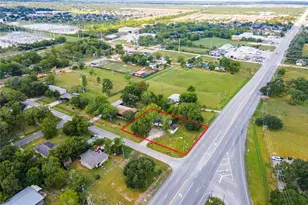 102 Ave F, Alvin, TX 77511 - Photo 1