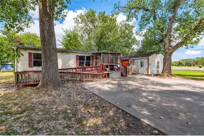 102 Avenue F, Alvin, TX 77511 - Photo 9