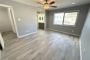 8332 La Roche Ln, Houston, TX 77036 - Photo 9