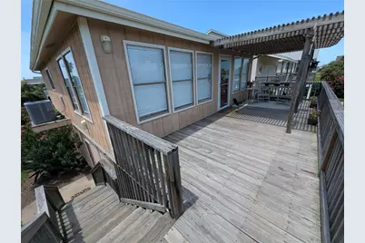 16716 Fletcher Christian Road, Jamaica Beach, TX 77554 - Photo 5