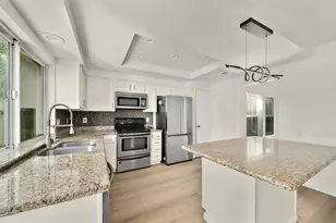 3219 The Highlands Dr, Sugar Land, TX 77478 - Photo 7