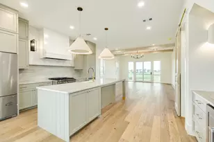 714 Vista Bella, Galveston, TX 77554 - Photo 21
