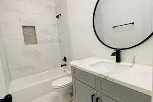 5312 Denmark St, Houston, TX 77028 - Photo 9