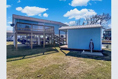 982 County Road 204, Sargent, TX 77414 - Photo 19