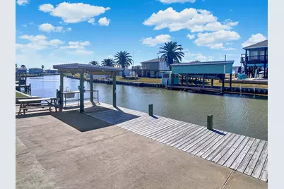 982 County Road 204, Sargent, TX 77414 - Photo 25