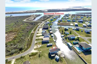 982 County Road 204, Sargent, TX 77414 - Photo 3