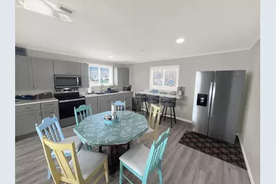 982 County Road 204, Sargent, TX 77414 - Photo 9