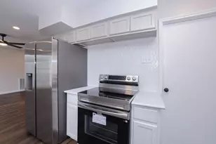 1506 Wilshire Park Dr, Houston, TX 77038 - Photo 21