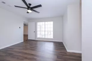 1506 Wilshire Park Dr, Houston, TX 77038 - Photo 23