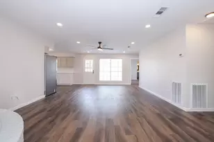1506 Wilshire Park Dr, Houston, TX 77038 - Photo 11
