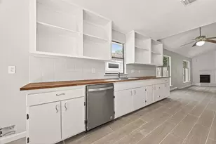 15206 Barbarossa Dr, Houston, TX 77083 - Photo 47