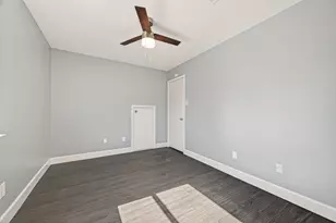 15206 Barbarossa Dr, Houston, TX 77083 - Photo 29